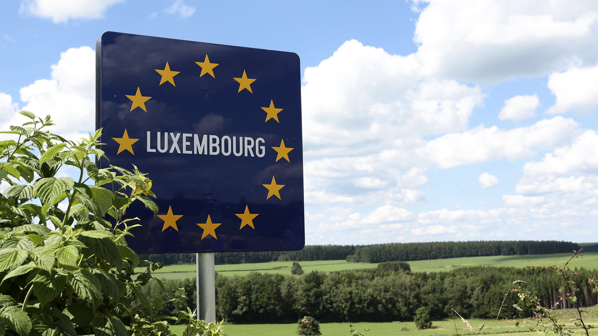 Immigration to Luxembourg: A Guide to Visas and Permits